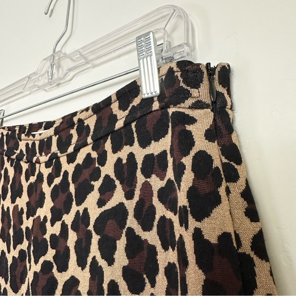 St. John Collection Alexa Leopard Animal Print - Picture 7 of 14